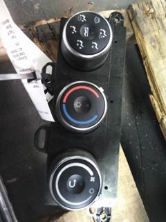 Freightliner Cascadia 126 Heater / AC Temp Control