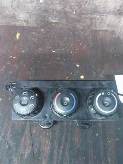 Freightliner Cascadia 126 Heater / AC Temp Control