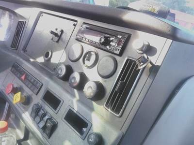Freightliner Cascadia 126 Heater / AC Temp Control