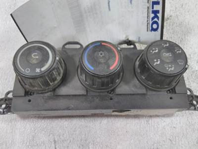 Freightliner Cascadia 126 Heater / AC Temp Control