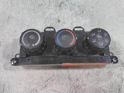 Freightliner Cascadia 126 Heater / AC Temp Control