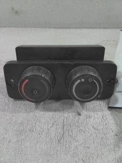 Freightliner Cascadia 126 Heater / AC Temp Control