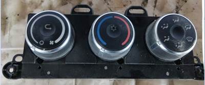 Freightliner Cascadia 126 Heater / AC Temp Control