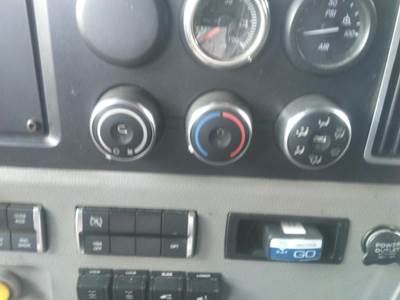 Freightliner Cascadia 126 Heater / AC Temp Control
