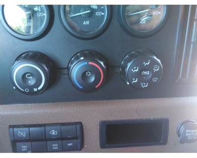 Freightliner Cascadia 126 Heater / AC Temp Control