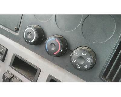 Freightliner Cascadia 126 Heater / AC Temp Control