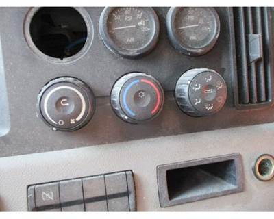 Freightliner Cascadia 126 Heater / AC Temp Control
