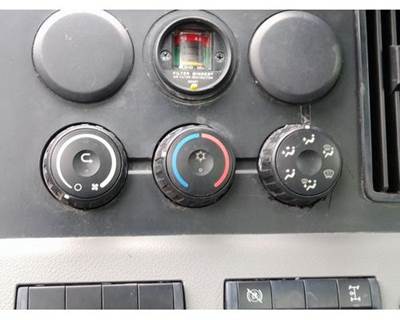 Freightliner Cascadia 126 Heater / AC Temp Control