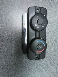 Freightliner Cascadia Heater / AC Temp Control