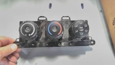 Freightliner Cascadia Heater / AC Temp Control