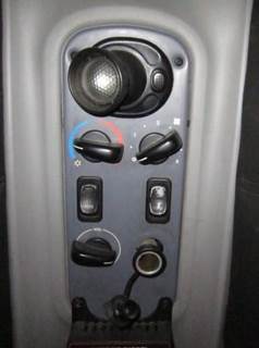 Freightliner Century Class 120 Heater / AC Temp Control for a Freightliner CENTURY 120