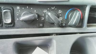 Freightliner Columbia 120 Heater / AC Temp Control