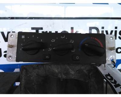 Freightliner Coronado 122 SD Heater / AC Temp Control for a Freightliner 122SD