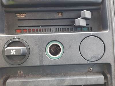 Freightliner FC80 Heater / AC Temp Control