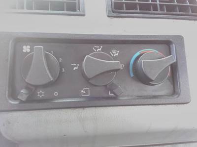 Freightliner FL80 Heater / AC Temp Control