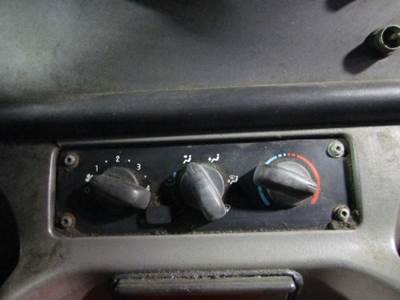 Freightliner M2 106 Heater / AC Temp Control