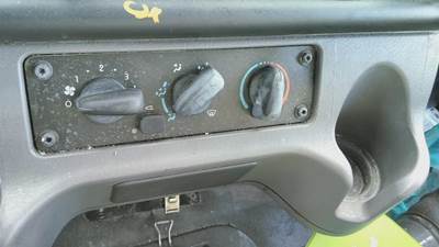 Freightliner M2 106 Heater / AC Temp Control