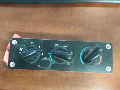 Freightliner M2 106 Heater / AC Temp Control