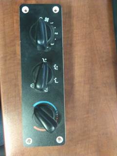 Freightliner M2 106 Heater / AC Temp Control