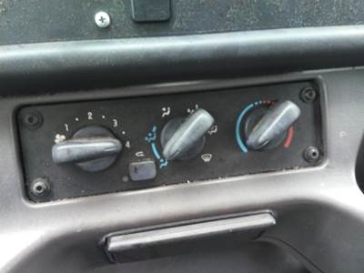 Freightliner M2 106 Heater / AC Temp Control
