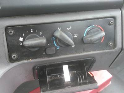 Freightliner M2 106 Heater / AC Temp Control