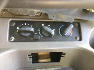 Freightliner M2 106 Heater / AC Temp Control