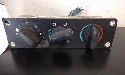 Freightliner M2 106 Heater / AC Temp Control