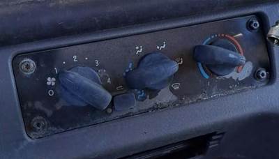 Freightliner M2 106 Heater / AC Temp Control