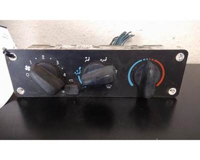 Freightliner M2 106 3-KNOB Heater / AC Temp Control