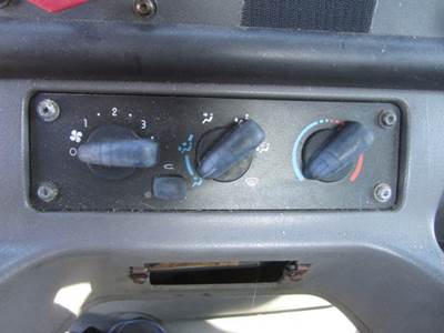 Freightliner M2 112 Heater / AC Temp Control