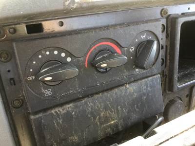 International 4200 Heater / AC Temp Control