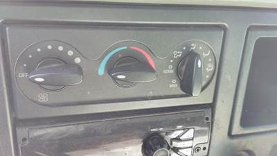 International 4300 Right Heater / AC Temp Control