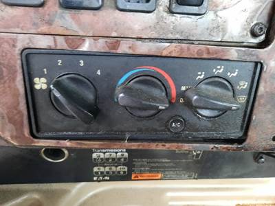 International 9200i Heater / AC Temp Control