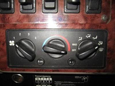 International 9400i Heater / AC Temp Control
