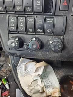 International LT Heater / AC Temp Control