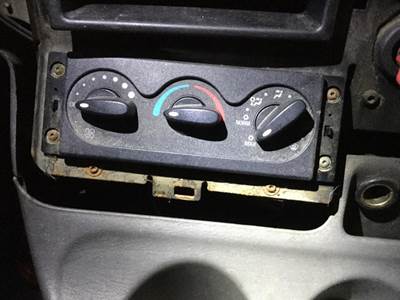 International ProStar Heater / AC Temp Control for a International PROSTAR 122
