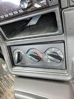 International ProStar Heater / AC Temp Control for a International PROSTAR 122