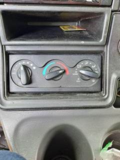 International ProStar Heater / AC Temp Control for a International PROSTAR 122