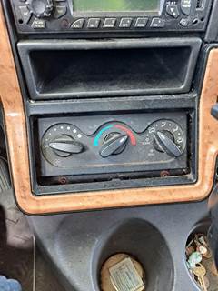 International ProStar Heater / AC Temp Control for a International PROSTAR 122