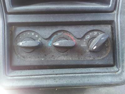 International ProStar Heater / AC Temp Control for a International PROSTAR 122