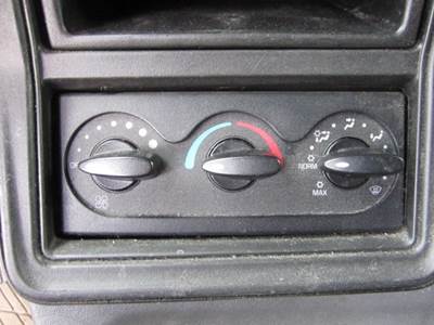 International ProStar Heater / AC Temp Control for a International PROSTAR 122