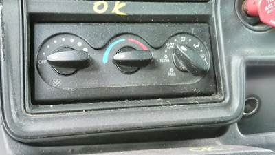 International ProStar Right Heater / AC Temp Control for a International PROSTAR 122