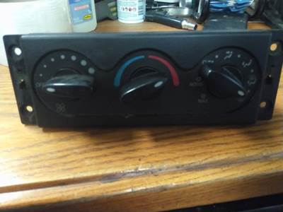 International ProStar Heater / AC Temp Control for a International PROSTAR 113