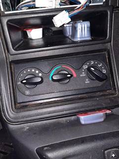 International ProStar Heater / AC Temp Control for a International PROSTAR 113
