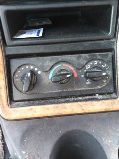 International ProStar Heater / AC Temp Control for a International PROSTAR 122