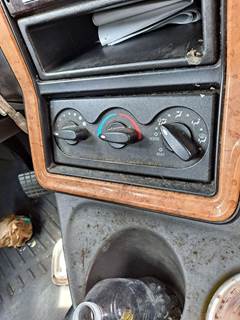 International ProStar Heater / AC Temp Control for a International PROSTAR 122