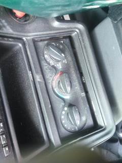 International ProStar Heater / AC Temp Control for a International PROSTAR 122