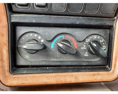 International ProStar Heater / AC Temp Control for a International PROSTAR 122