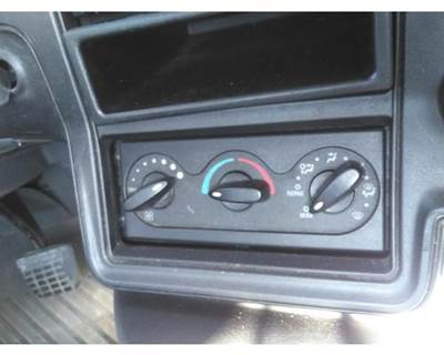 International ProStar Heater / AC Temp Control for a International PROSTAR 122