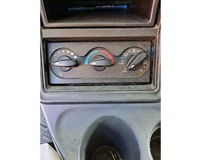 International ProStar Heater / AC Temp Control for a International PROSTAR 122